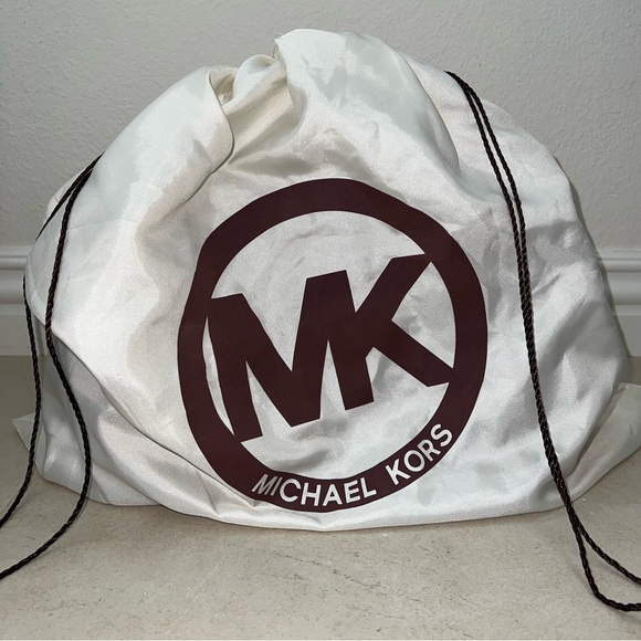 Michael Kors Grey Leather Medium Ava Top Handle Bag - Picture 3 of 4